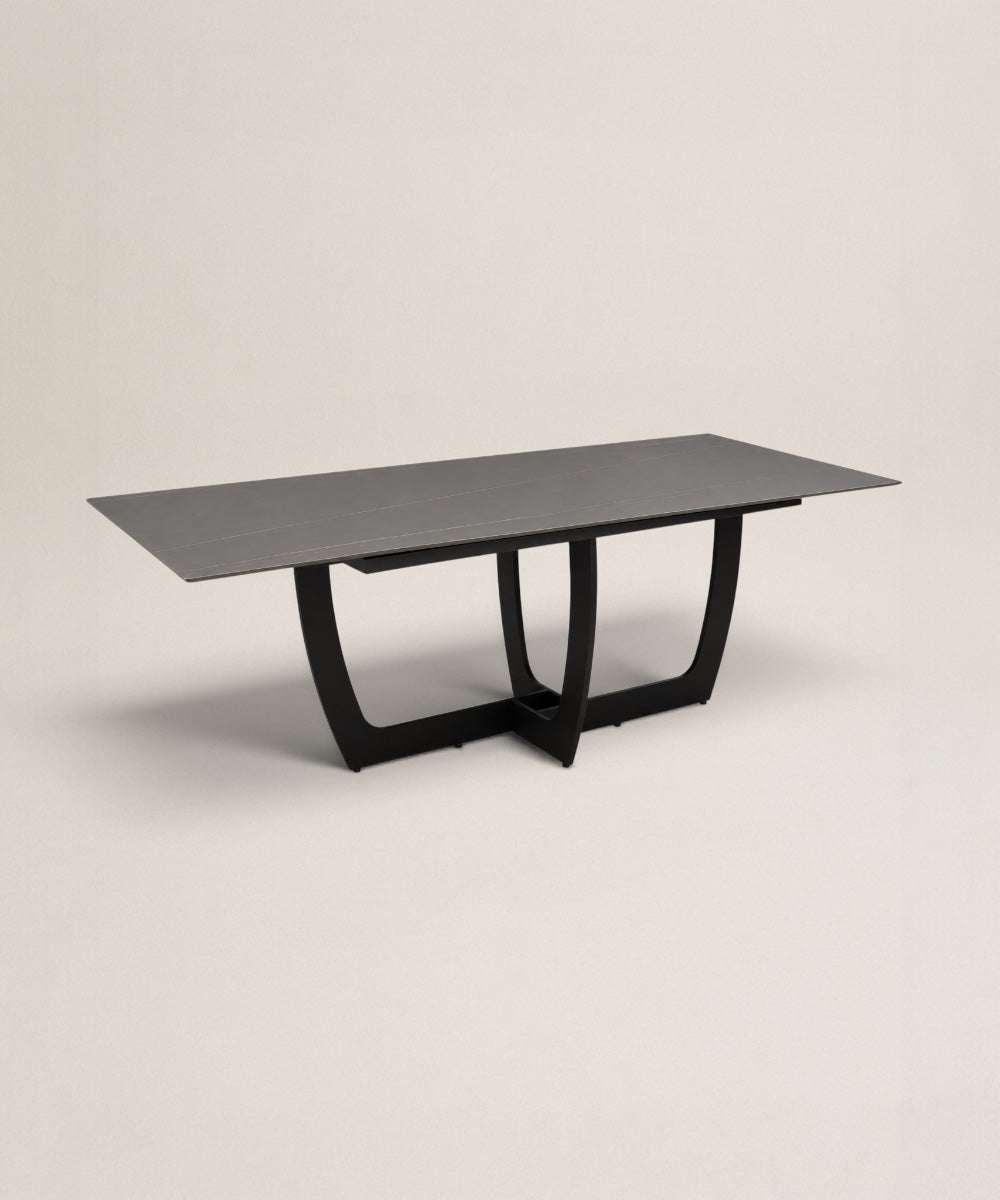 Mesa Vanta | Mesa de Comedor con Top Cerámico Negro Mate y Base Metálica