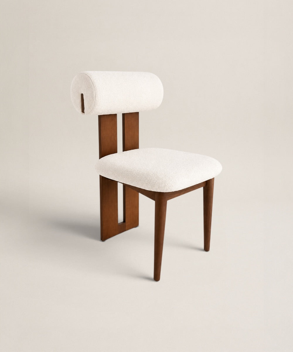 Silla Luta | Silla Nórdica de Madera con Respaldo Cilíndrico Tapizado
