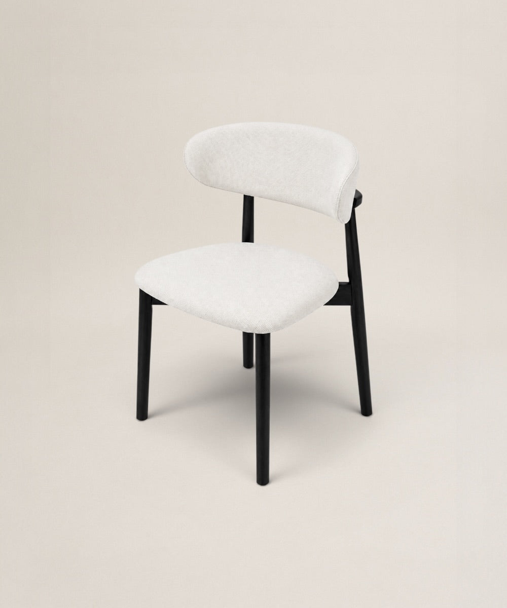 Silla Curva | Silla Nórdica de Madera con Asiento y Respaldo Tapizado